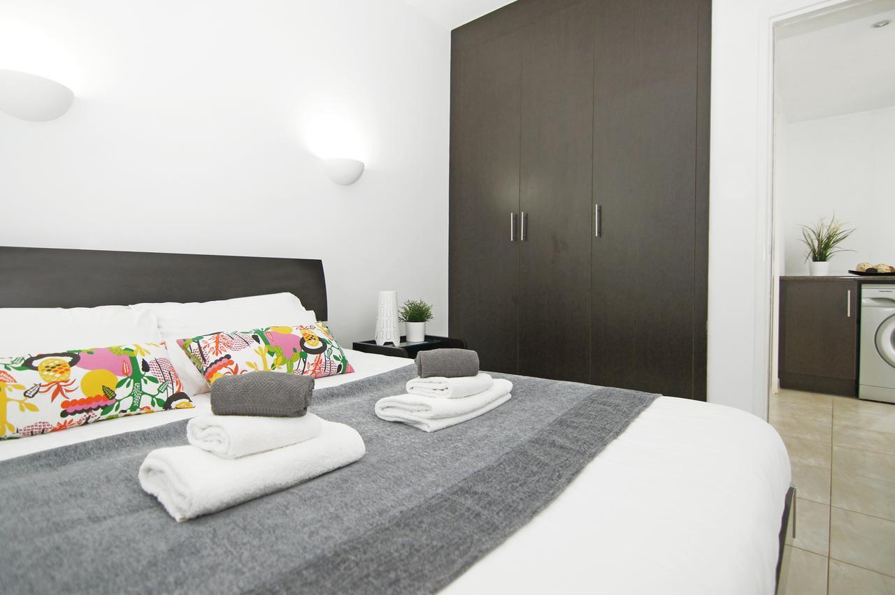 Amber - Coralli Beachfront Apartment Protaras Exterior photo
